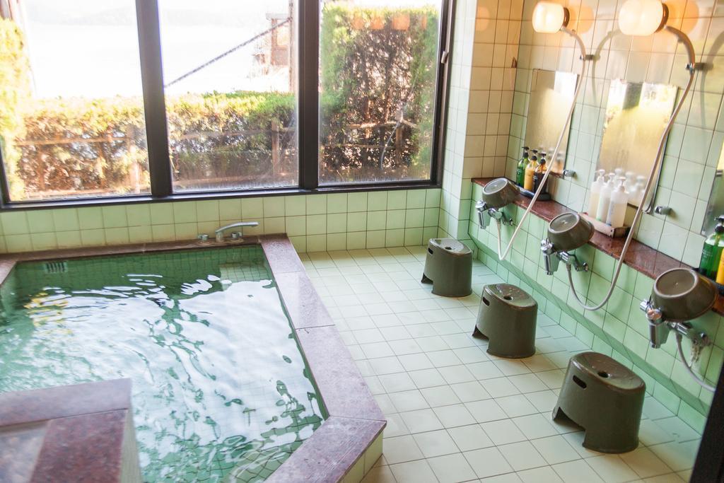 湖上館パムコ Hotel Vakasza Kültér fotó